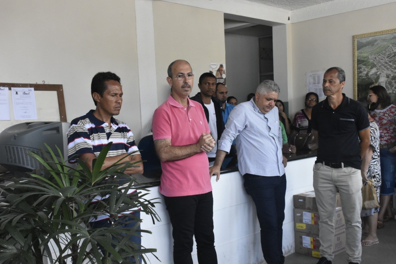 Camacã: Prefeito Oziel reassume o mandato